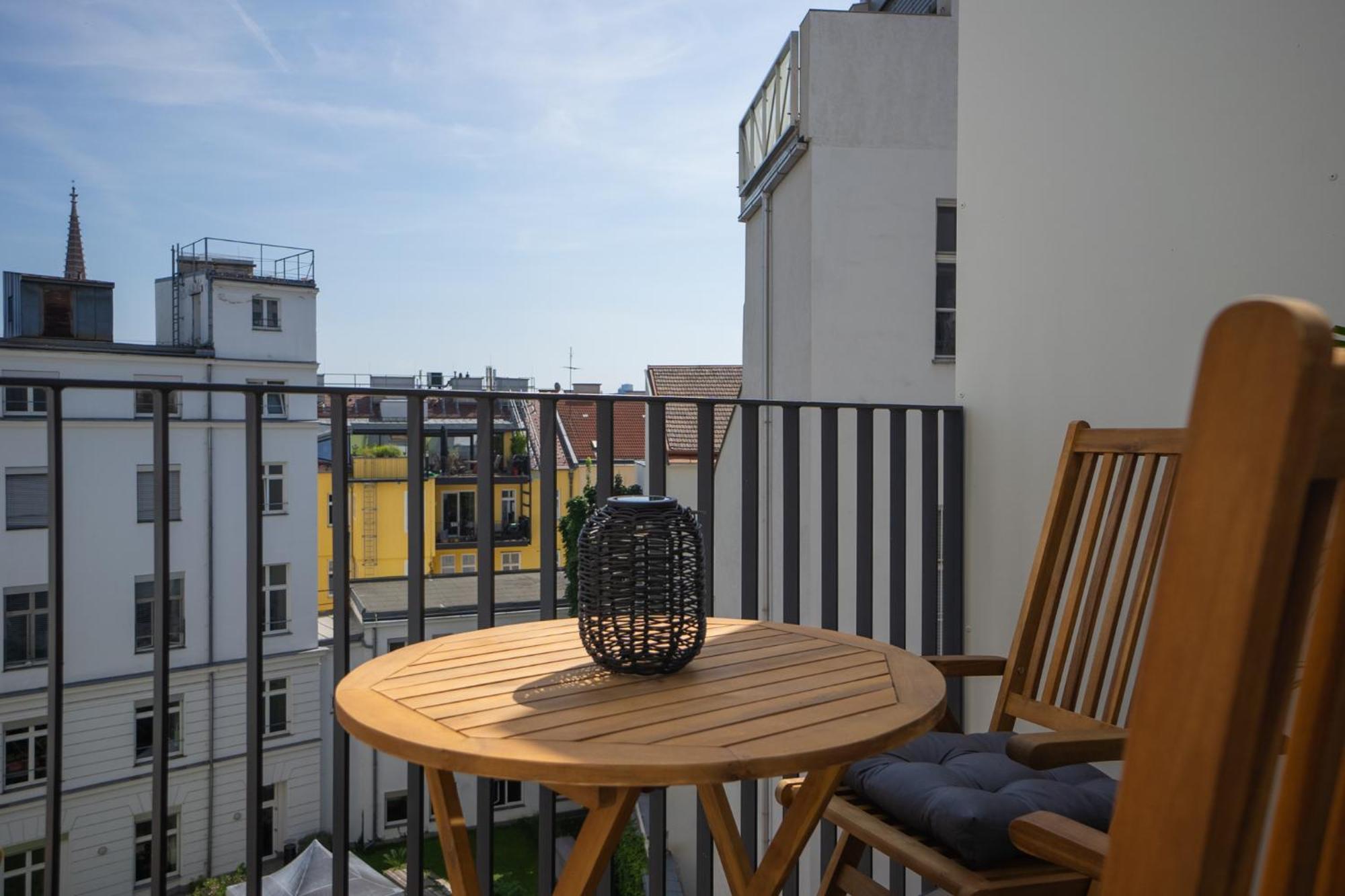 Bright Stylish Apartment With A Balcony In A Top Location Viyana Dış mekan fotoğraf