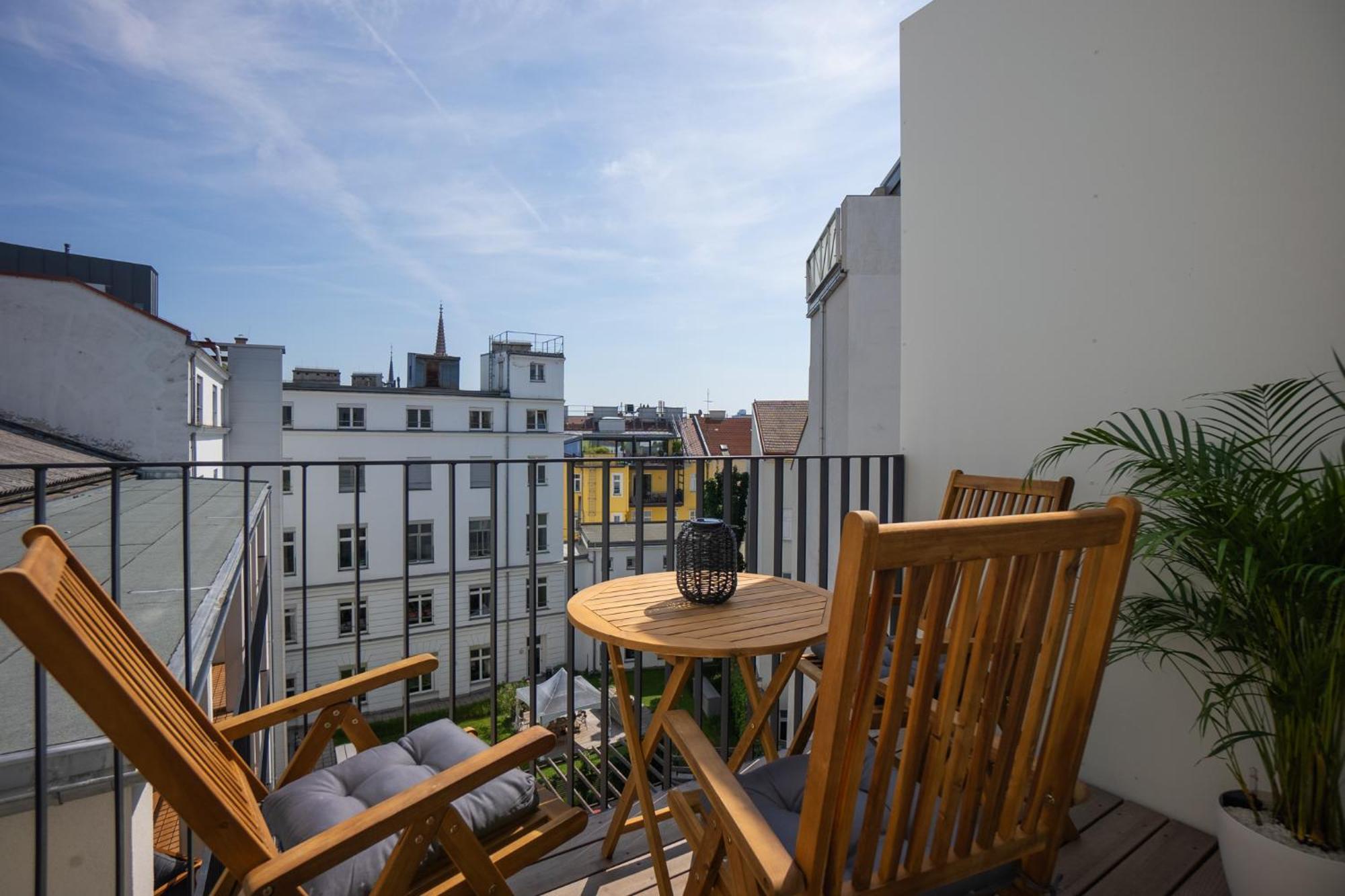Bright Stylish Apartment With A Balcony In A Top Location Viyana Dış mekan fotoğraf