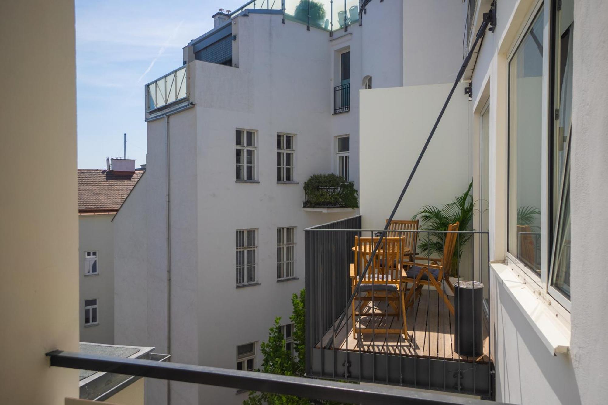Bright Stylish Apartment With A Balcony In A Top Location Viyana Dış mekan fotoğraf