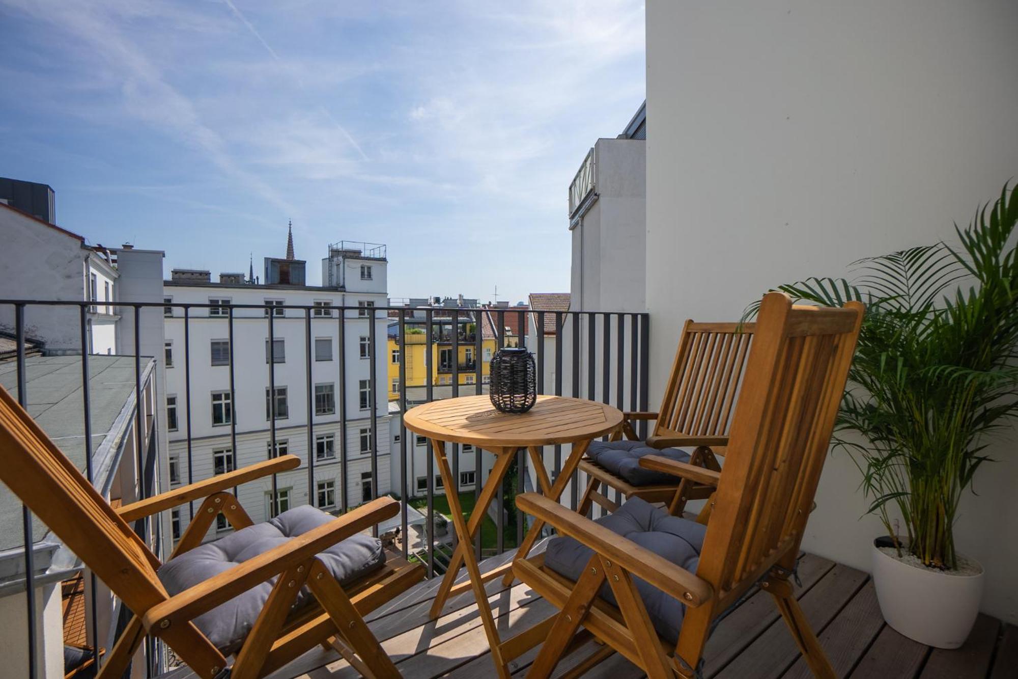 Bright Stylish Apartment With A Balcony In A Top Location Viyana Dış mekan fotoğraf
